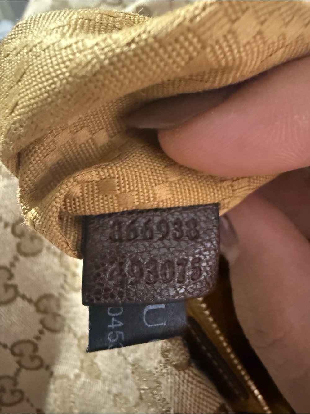 Authentic Gucci Medium Brera bag 2 way 2026 - Picture 14 of 16